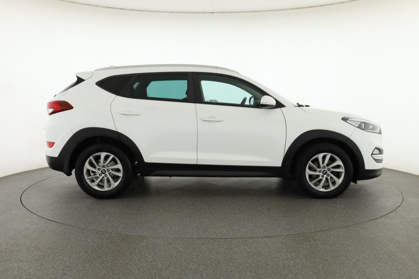 Hyundai Tucson, 2016