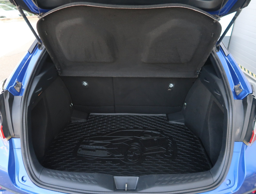 Toyota C-HR, 2017