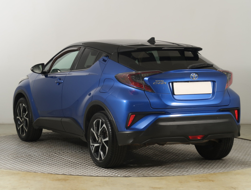 Toyota C-HR, 2017