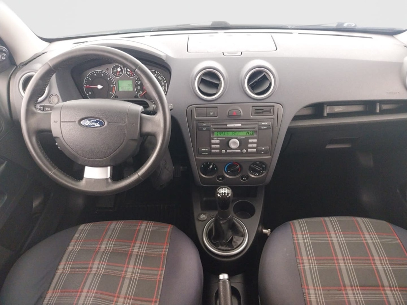 Ford Fusion, 2011