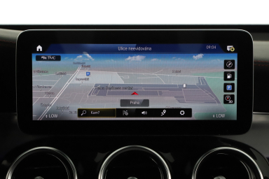 Mercedes-Benz GLC - 2021