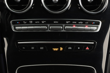 Mercedes-Benz GLC - 2021