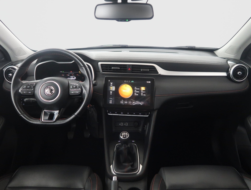MG ZS SUV, 2023