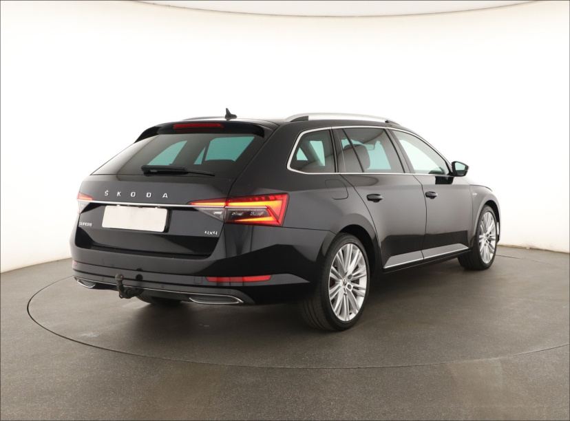 Škoda Superb, 2020