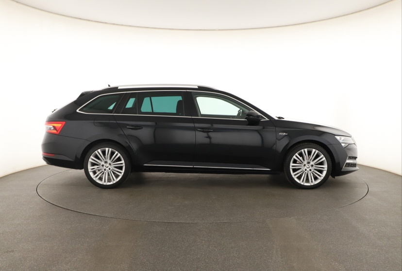 Škoda Superb, 2020