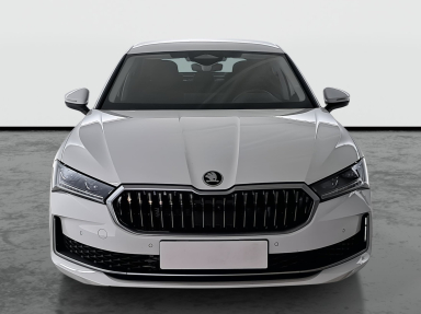Škoda Superb - 2025