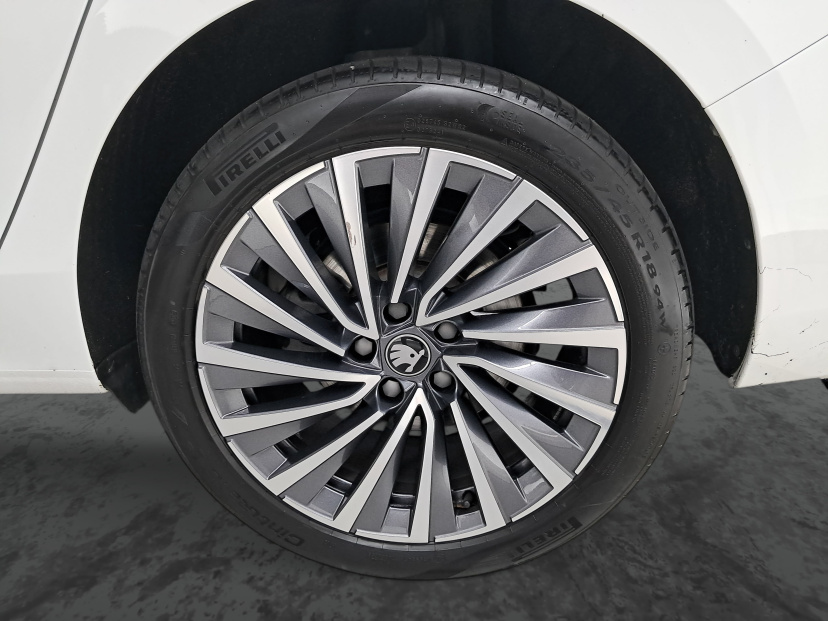 Škoda Superb, 2025