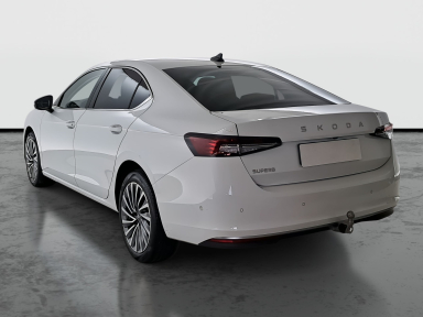 Škoda Superb - 2025