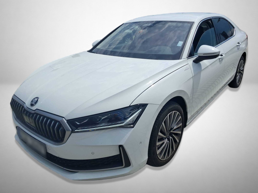 Škoda Superb, 2025