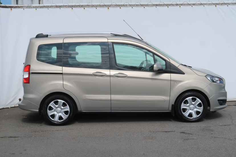 Ford Tourneo Courier, 2018