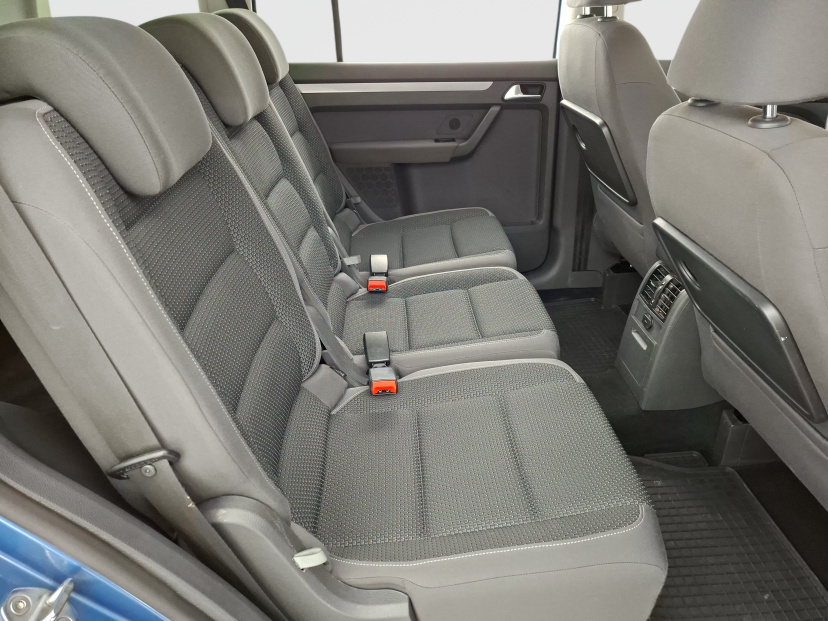 Volkswagen Touran, 2011
