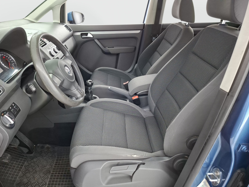 Volkswagen Touran, 2011