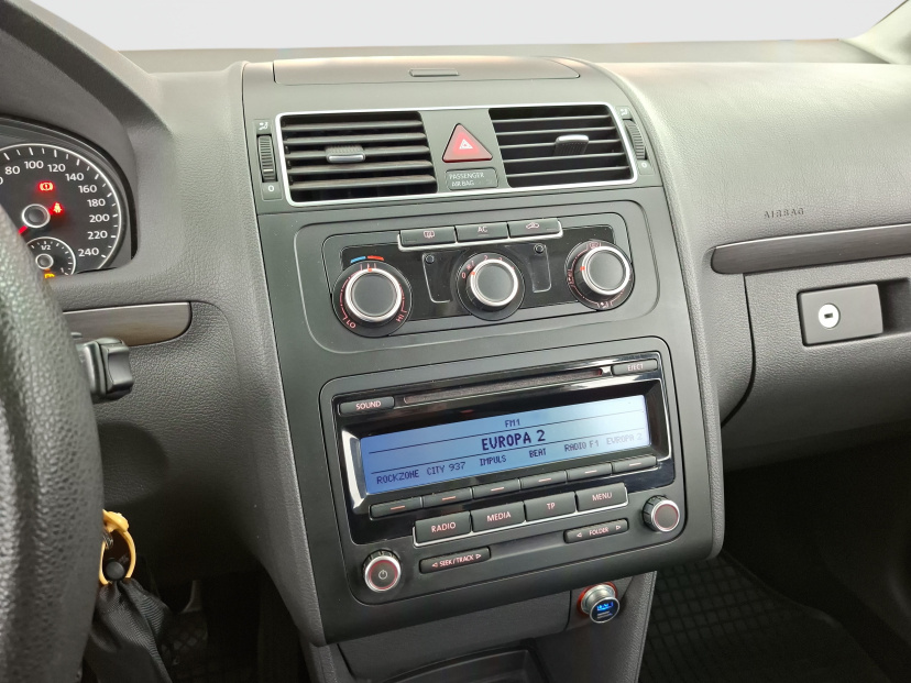 Volkswagen Touran, 2011