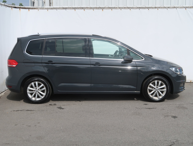 Volkswagen Touran, 2018