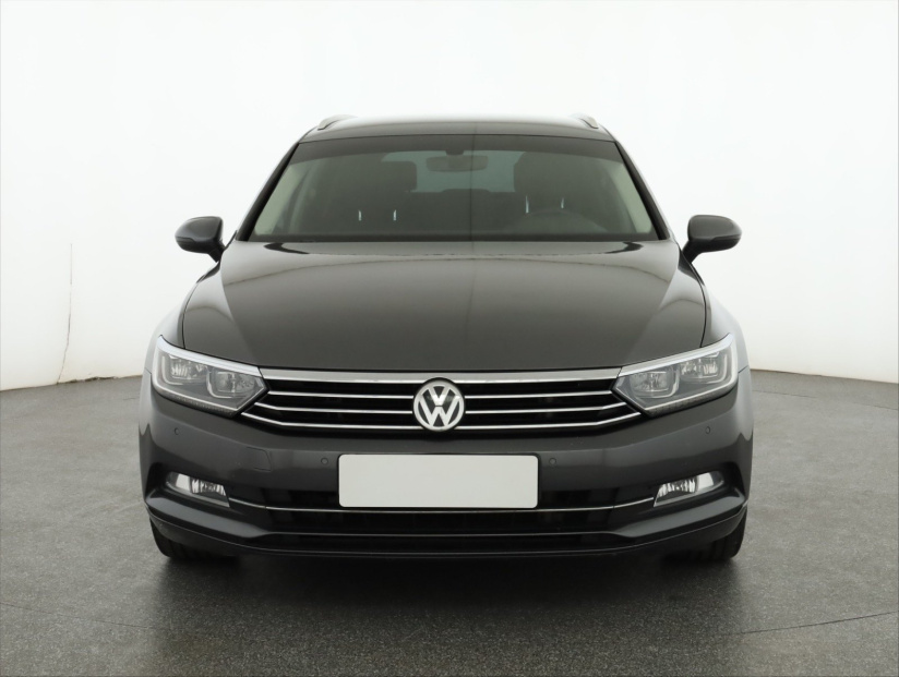 Volkswagen Passat, 2016