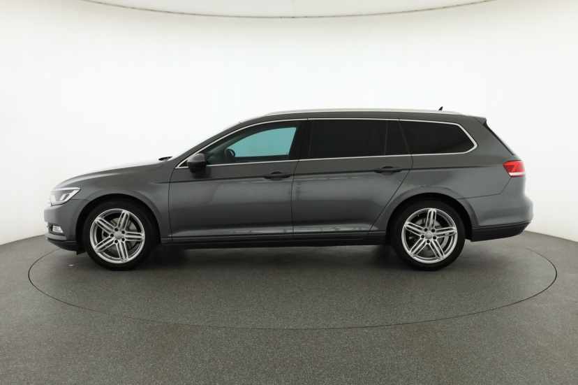 Volkswagen Passat, 2016