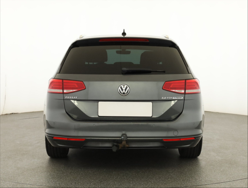 Volkswagen Passat, 2016