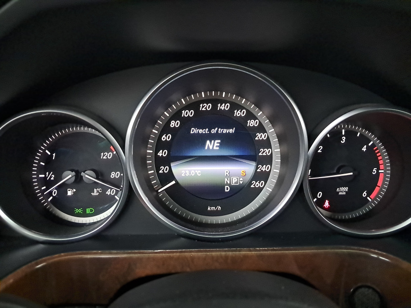Mercedes-Benz E, 2013