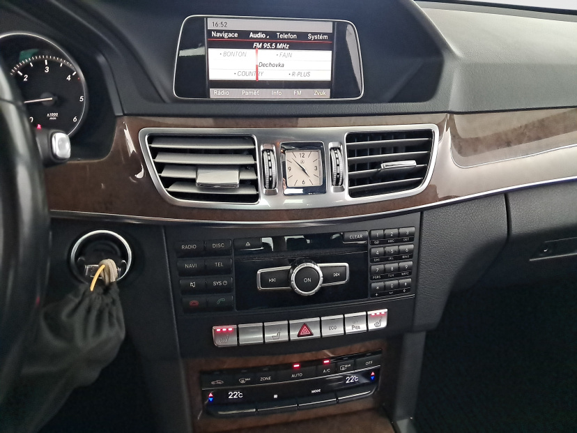 Mercedes-Benz E, 2013