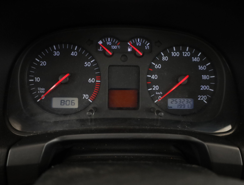 Volkswagen Golf, 2000