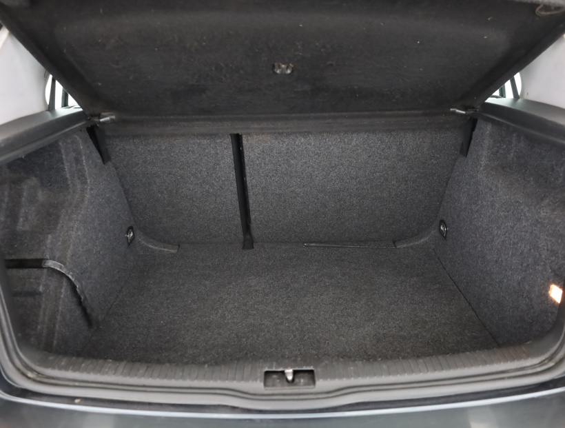 Volkswagen Golf, 2000