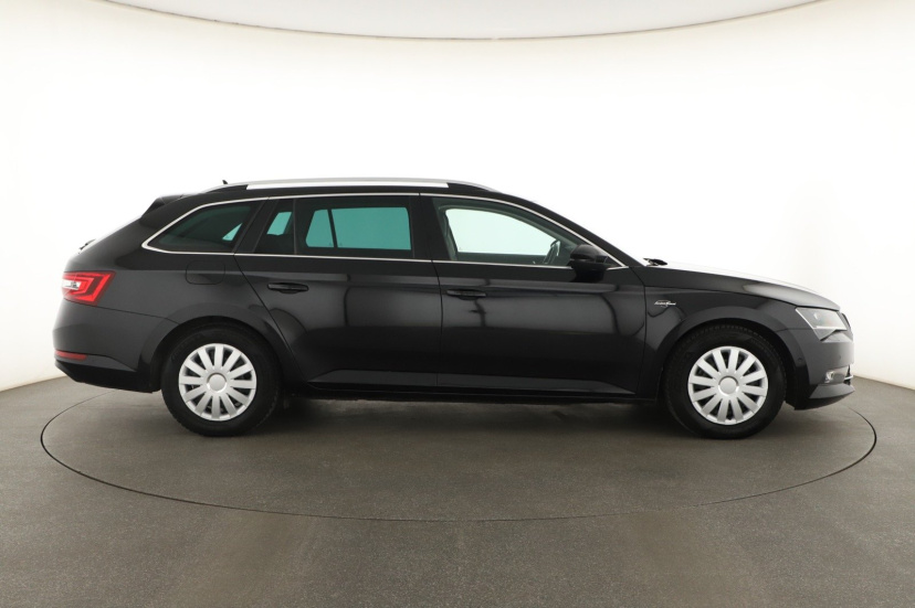 Škoda Superb, 2019