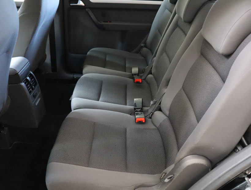 Volkswagen Touran, 2010