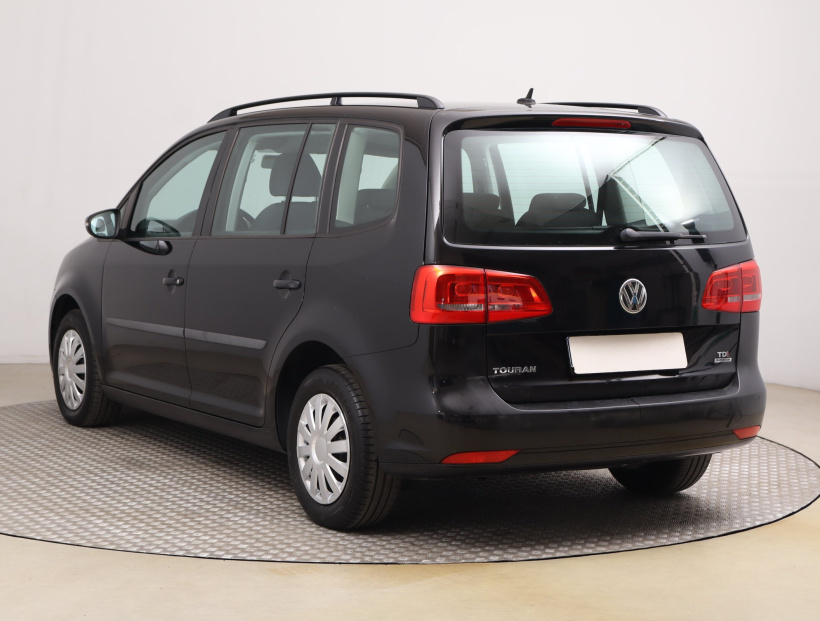 Volkswagen Touran, 2010