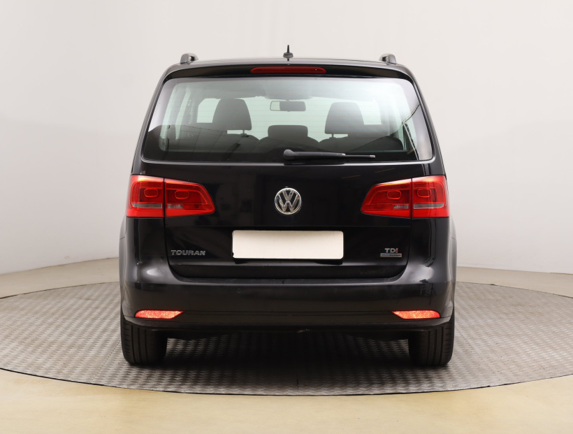 Volkswagen Touran, 2010