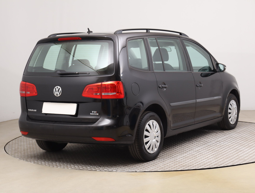 Volkswagen Touran, 2010