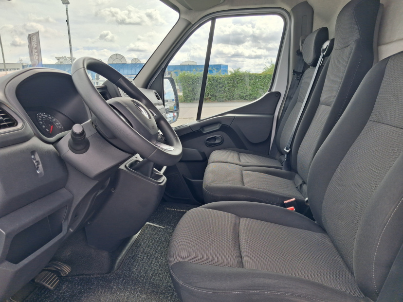 Renault Master, 2024