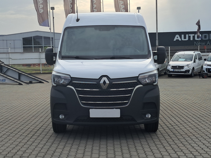 Renault Master, 2024