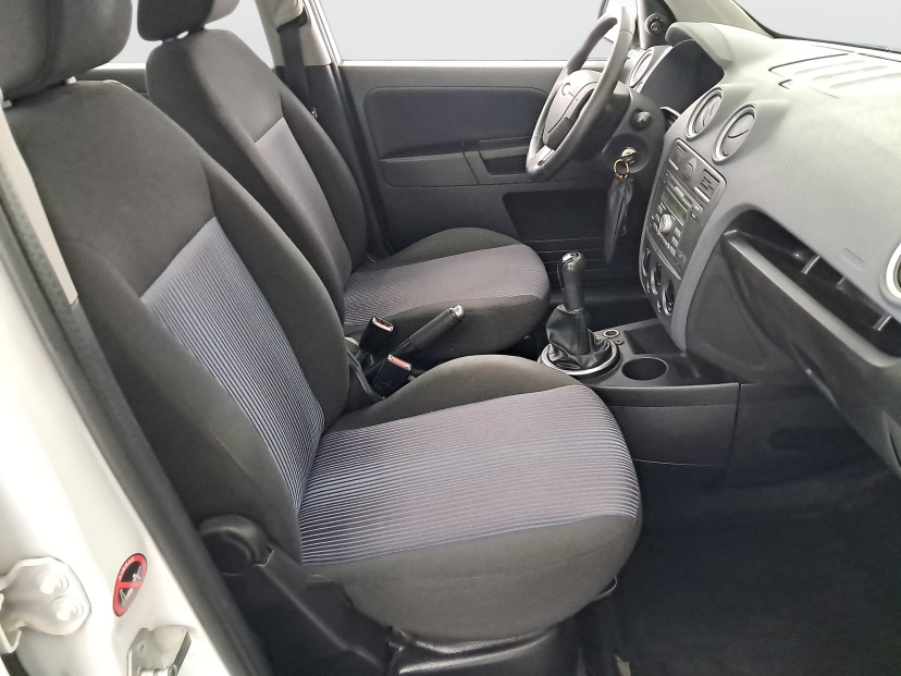 Ford Fusion, 2011