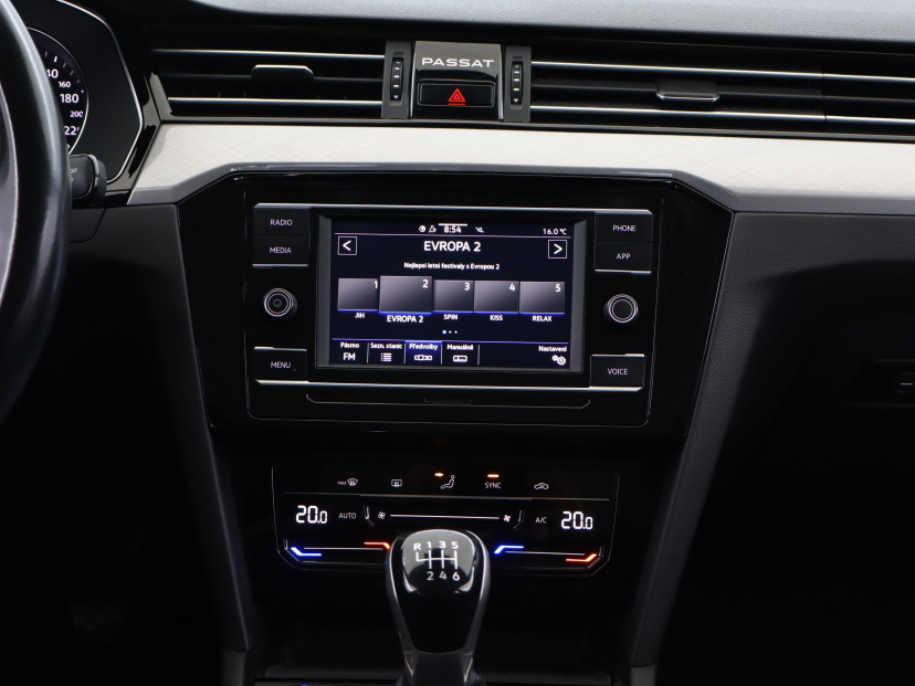 Volkswagen Passat, 2020