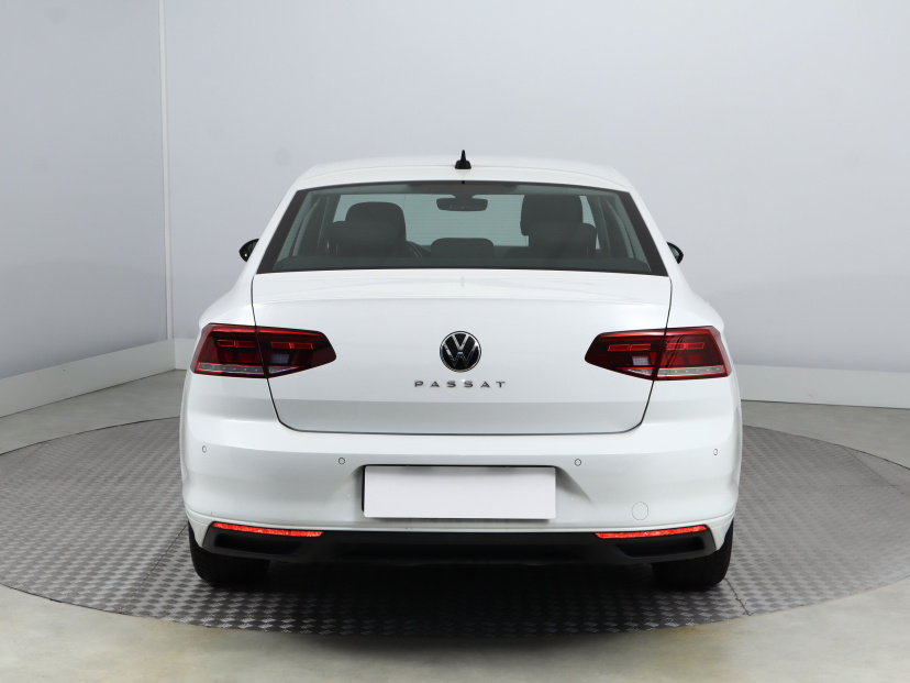 Volkswagen Passat, 2020