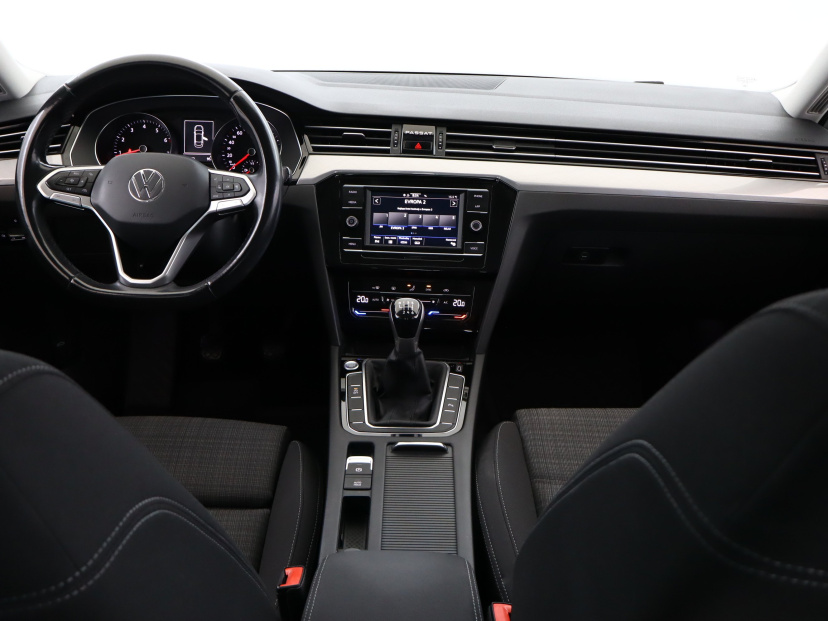 Volkswagen Passat, 2020