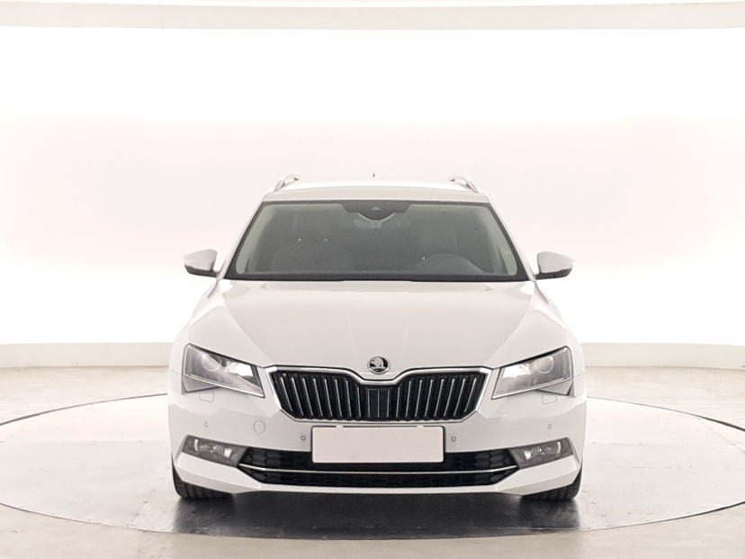 Škoda Superb, 2016
