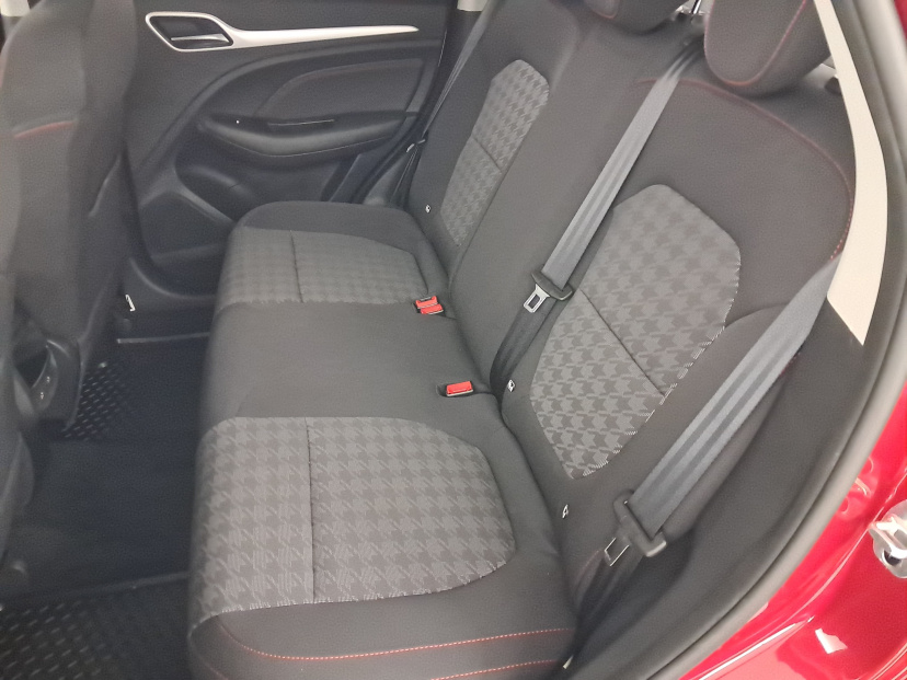 MG ZS SUV, 2024