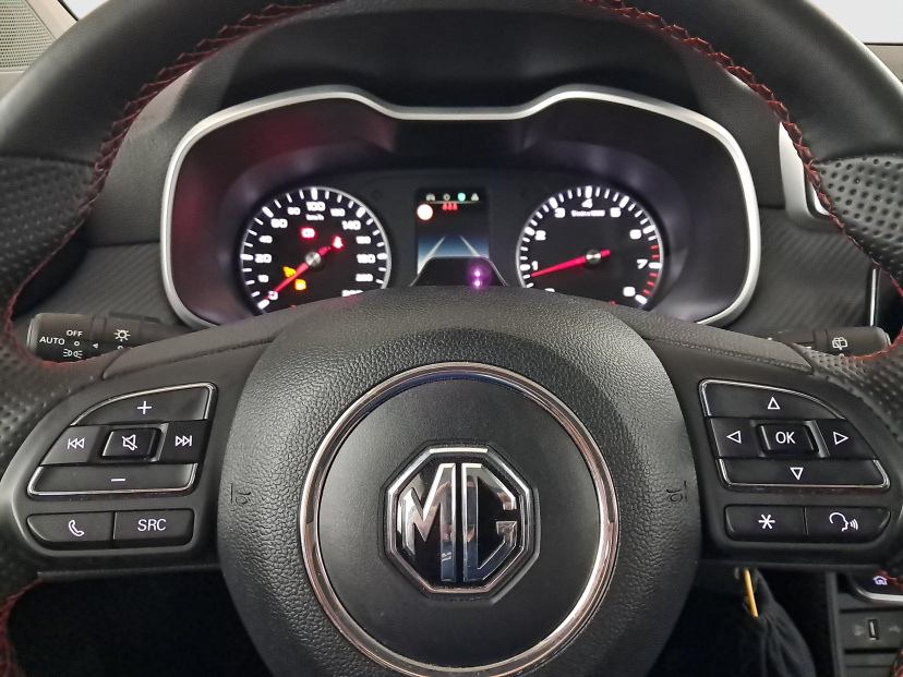 MG ZS SUV, 2024