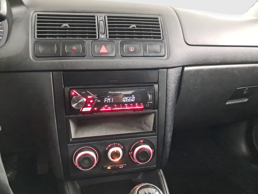 Volkswagen Golf, 1998