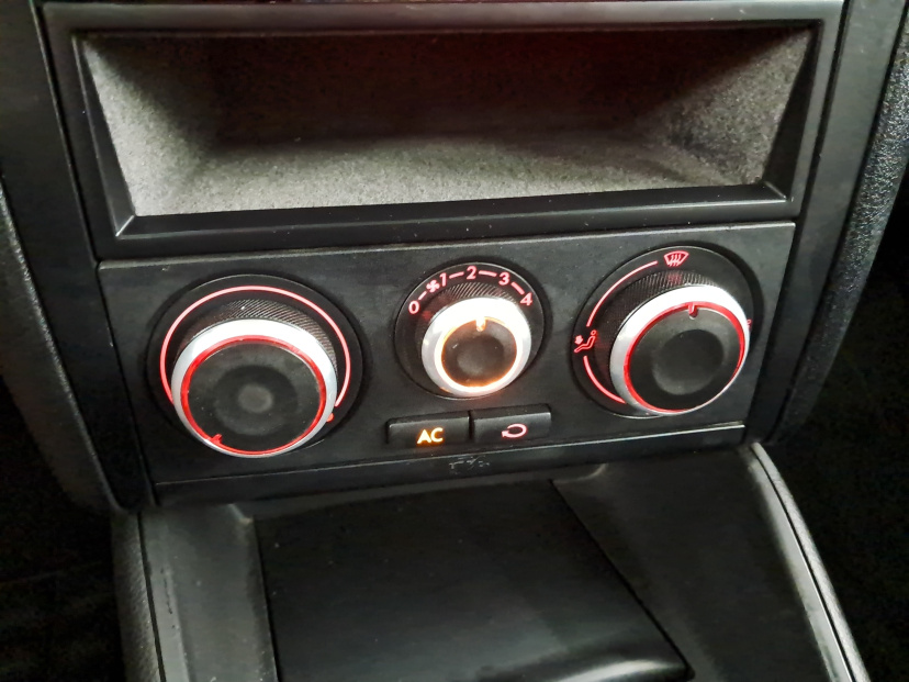 Volkswagen Golf, 1998
