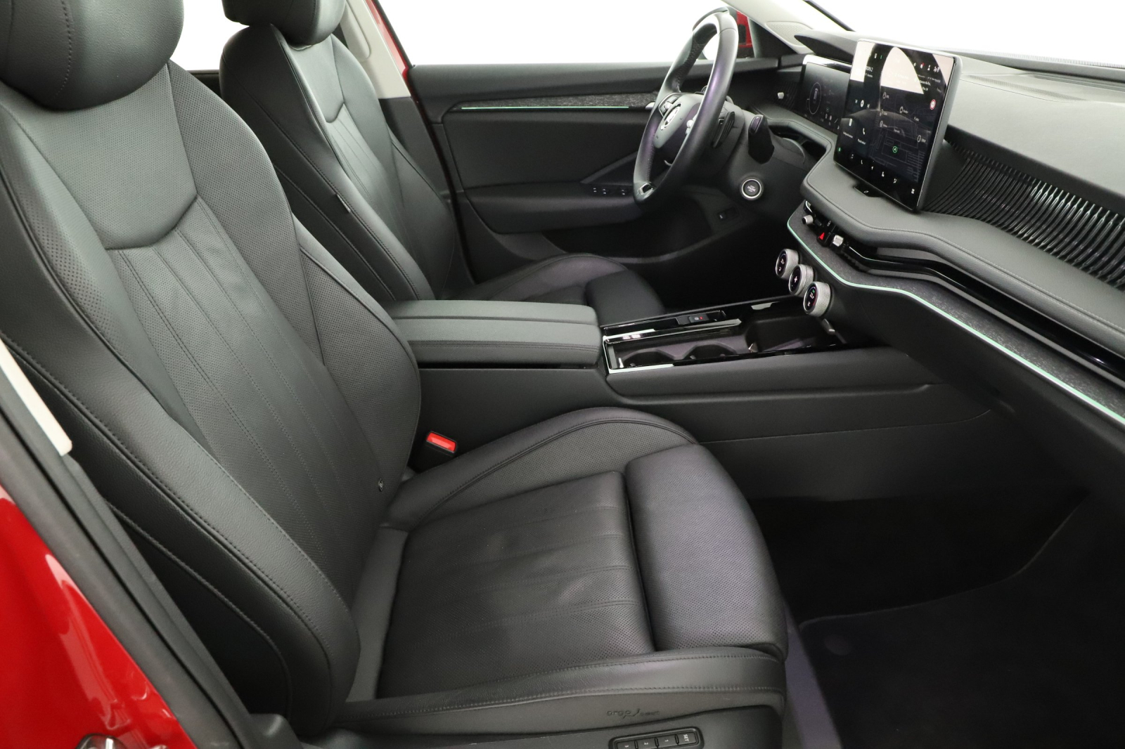 Škoda Superb - 2024