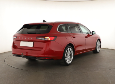 Škoda Superb - 2024