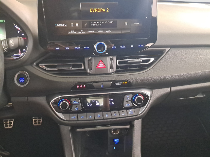 Hyundai i30, 2022