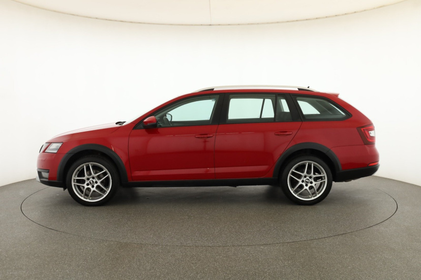 Škoda Octavia Scout, 2019