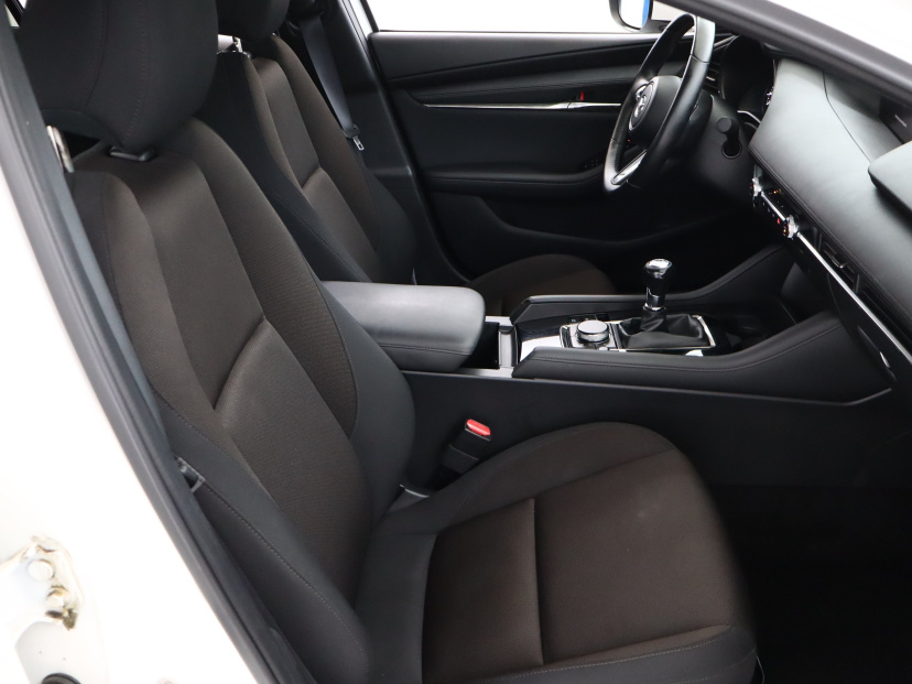 Mazda 3, 2021