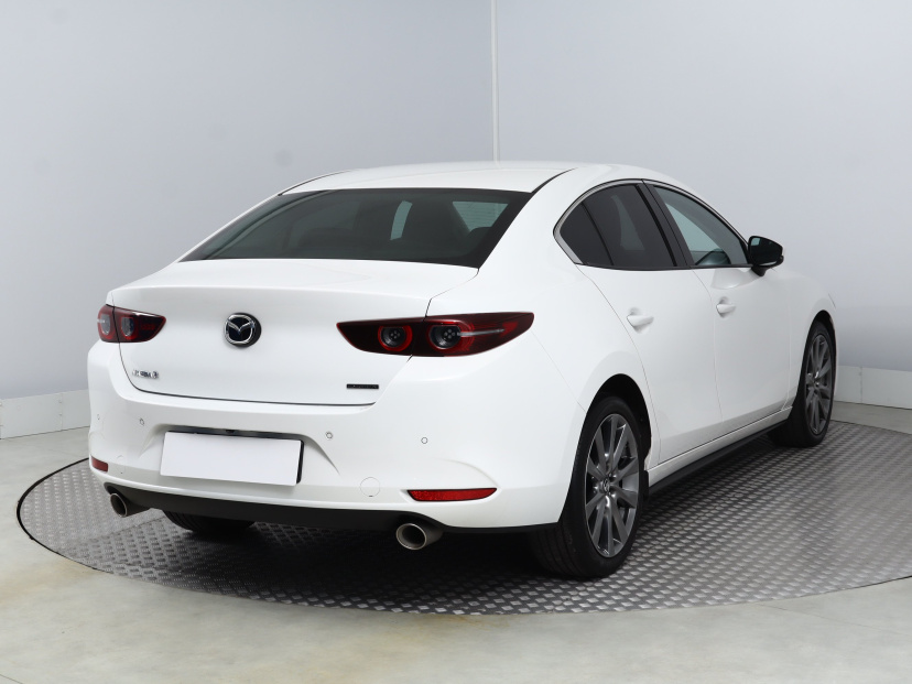 Mazda 3, 2021