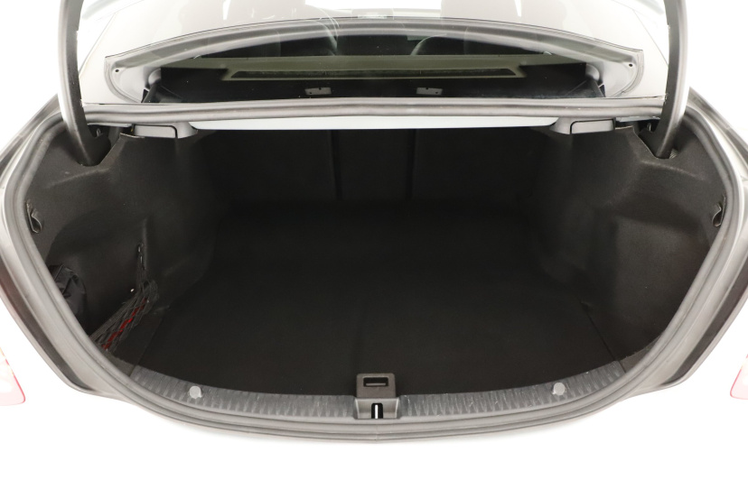 Mercedes-Benz C, 2019