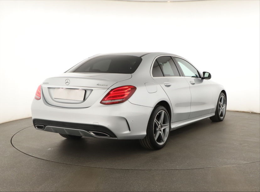 Mercedes-Benz C, 2019
