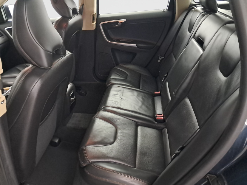 Volvo XC60, 2010